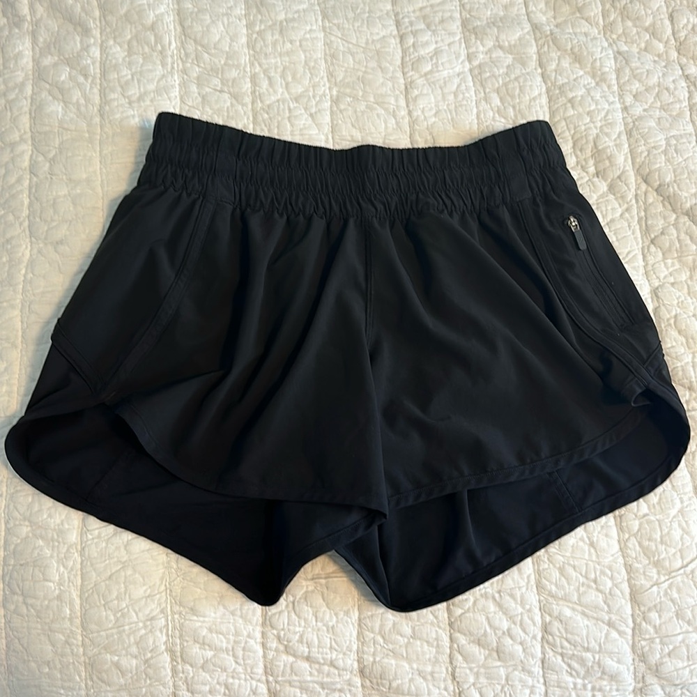 Black track that lululemon shorts size 8